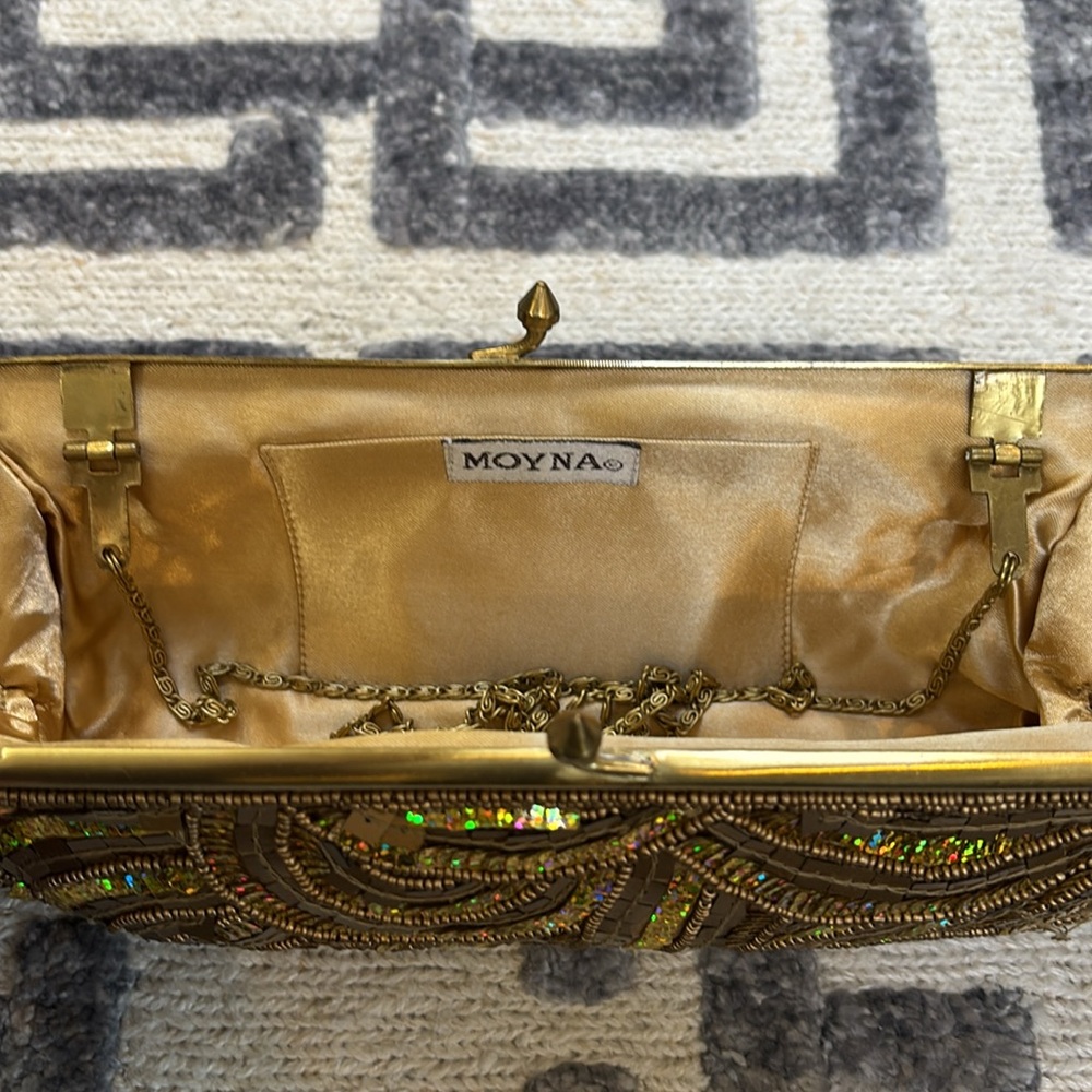 Moyna gold sequined evening bag - Picture 3 of 3